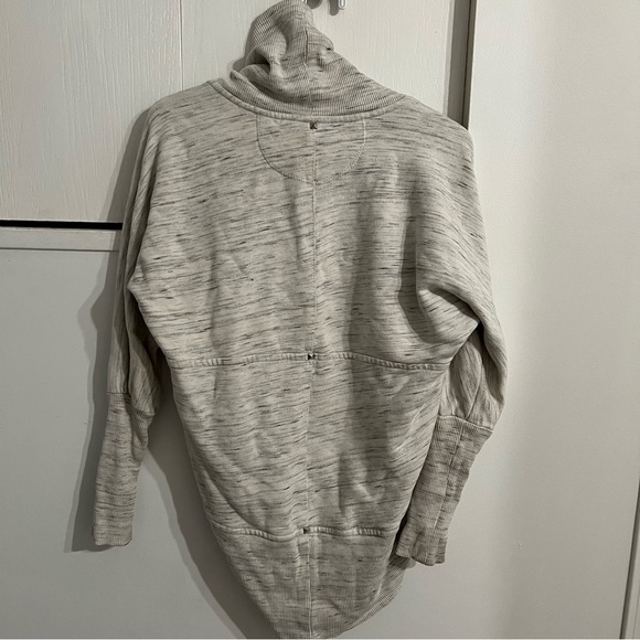 Wilfred xxs dolman cardigan sweater ARITZIA - Picture 4 of 4